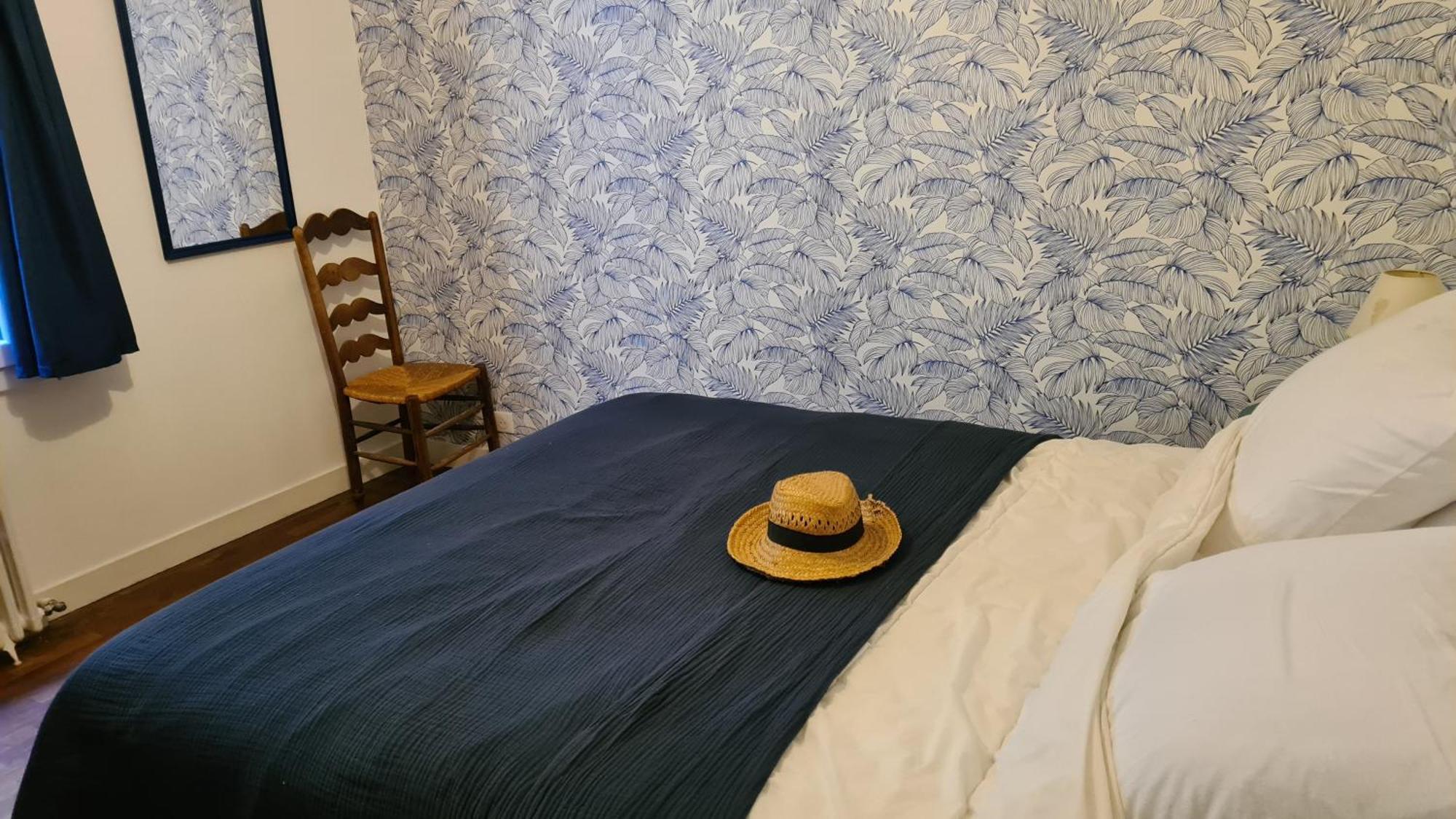 La Taniere Villa Gueures Kamer foto